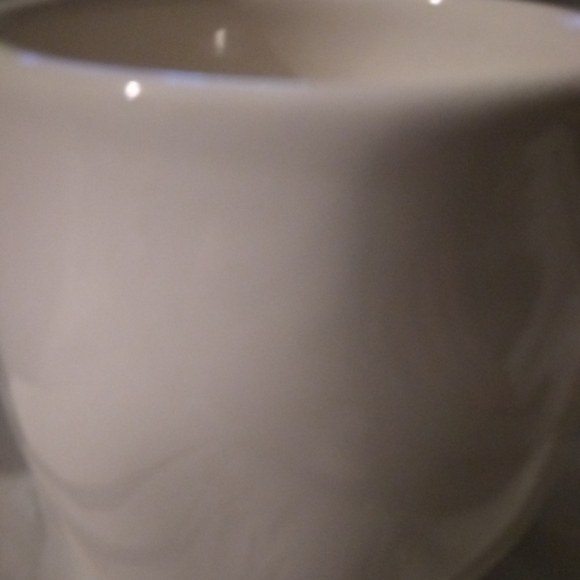 Rae Dunn Scented Candle - Picture 2 of 6